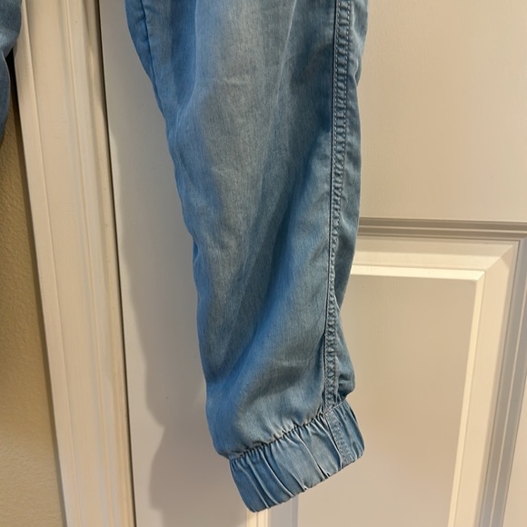 C and C California chambray cargo joggers size S - Picture 5 of 5